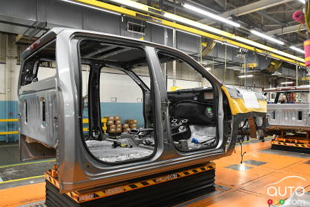 Manufacturing of 2024 Chevrolet Silverado HD